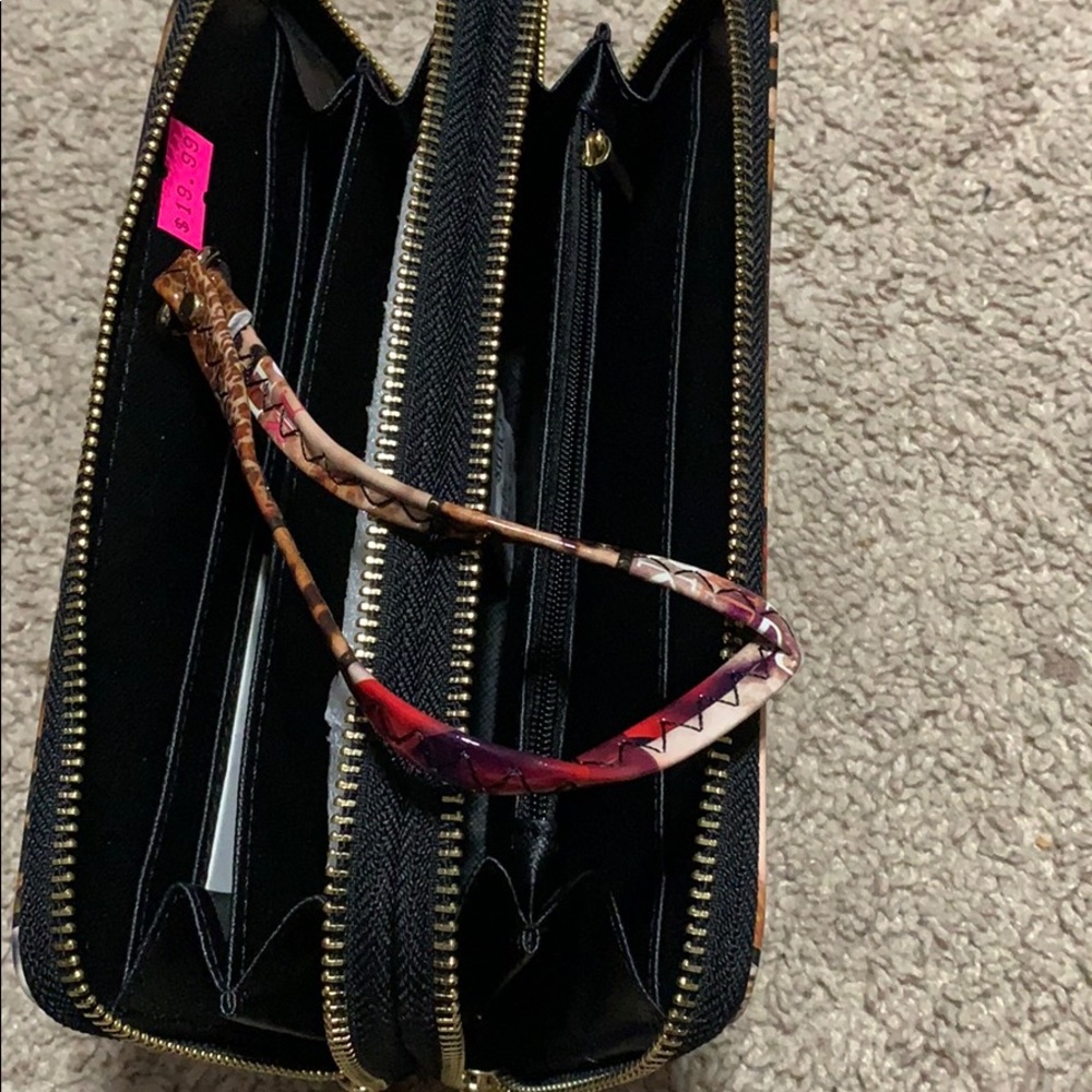 Wallet - Picture 4 of 4